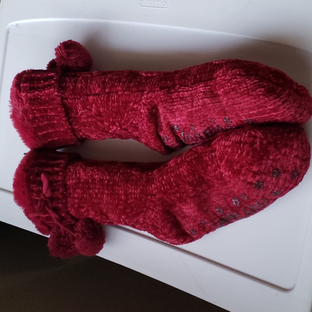 New Jane And Bleecker Slipper Socks Non-skid Soles.